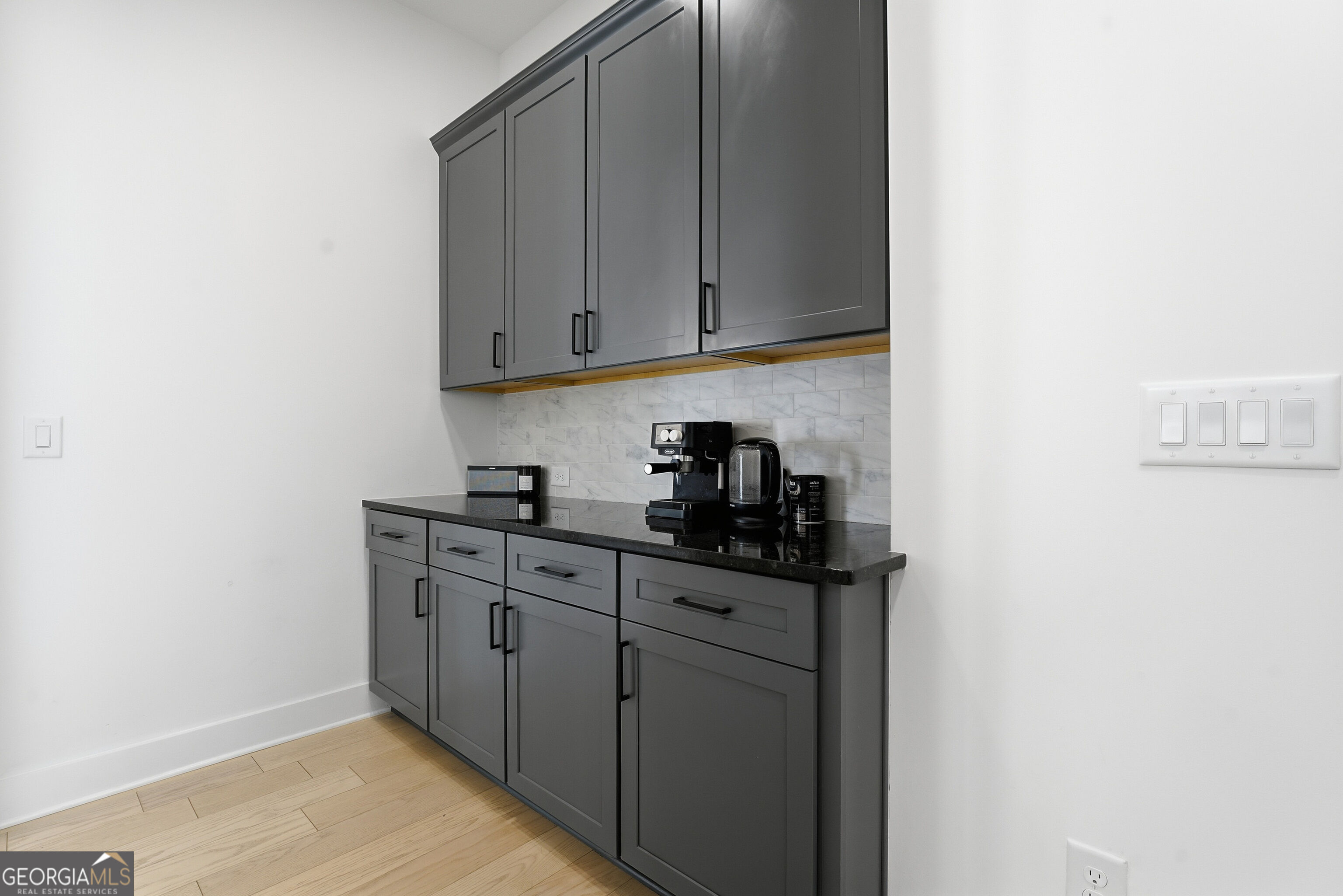 415 Oakleigh Avenue Property Photo 60