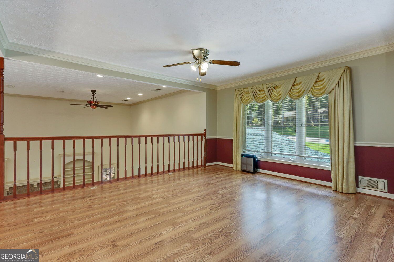 2026 Crescent Drive Sw Property Photo 4