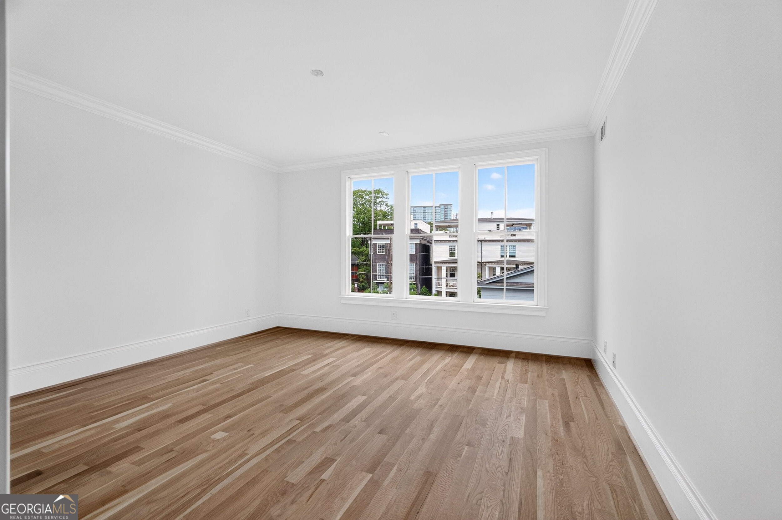 87 Sheridan Drive Property Photo 35