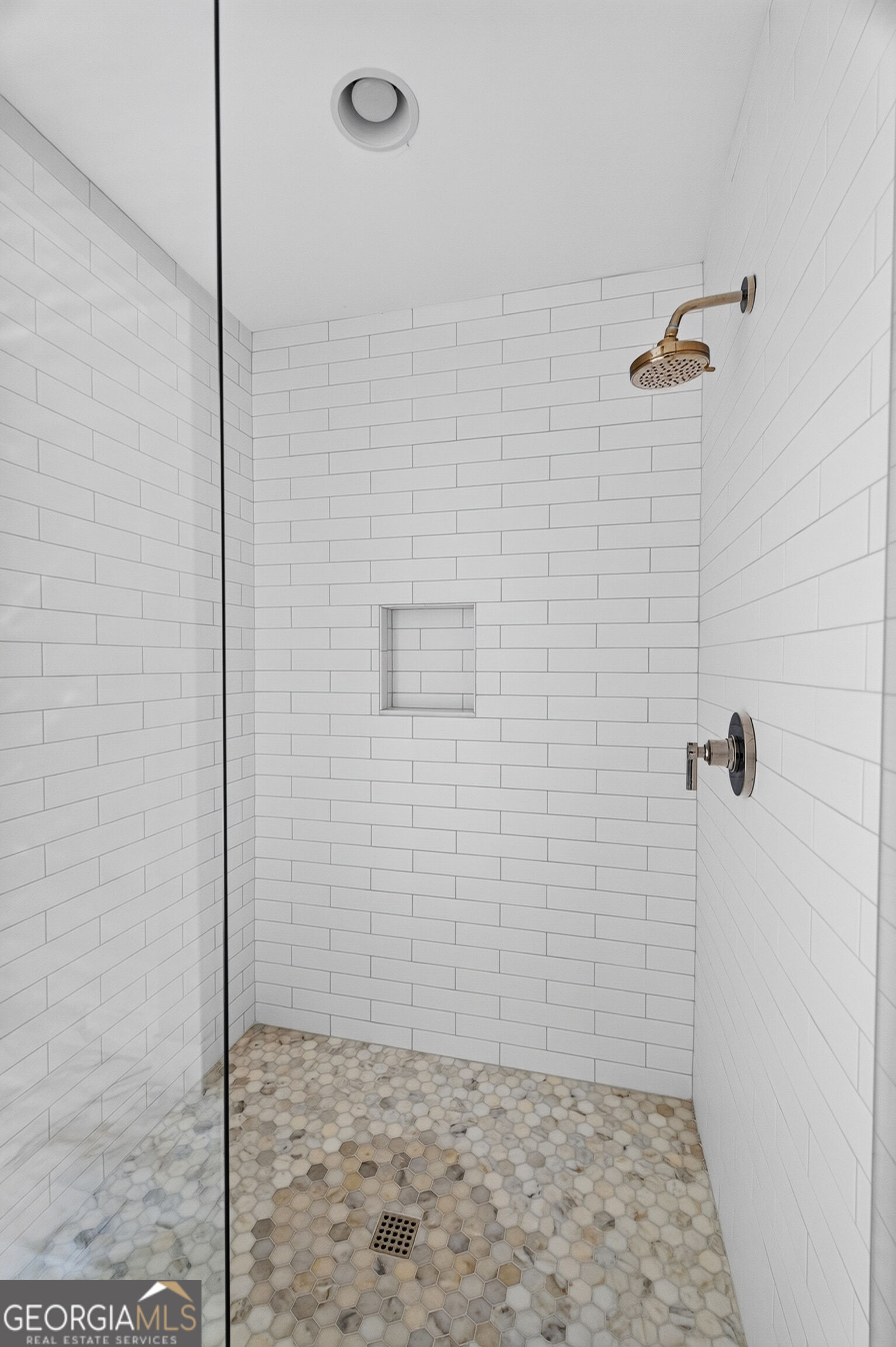 87 Sheridan Drive Property Photo 38
