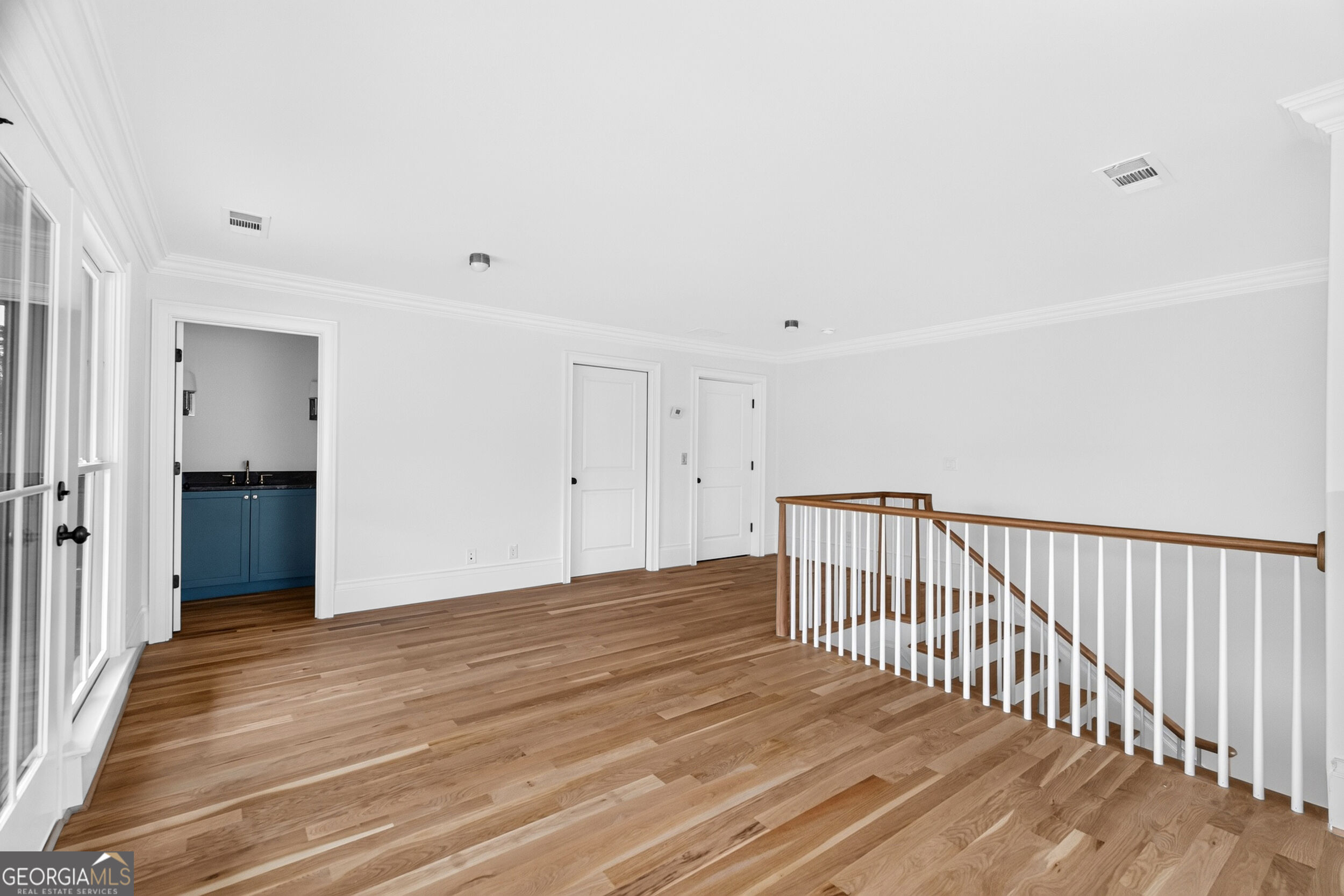 87 Sheridan Drive Property Photo 48
