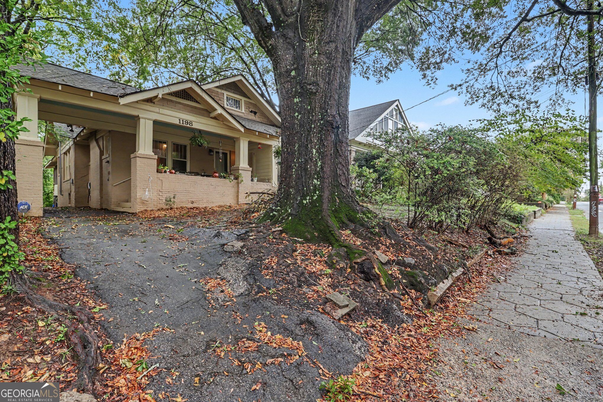 1198 Mclendon Avenue Ne Property Photo 2