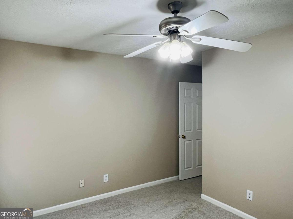 859 Park Place # B Property Photo 8