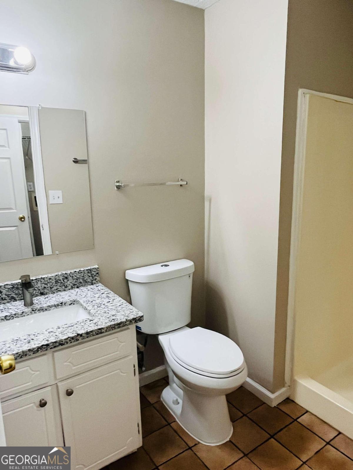859 Park Place # B Property Photo 9