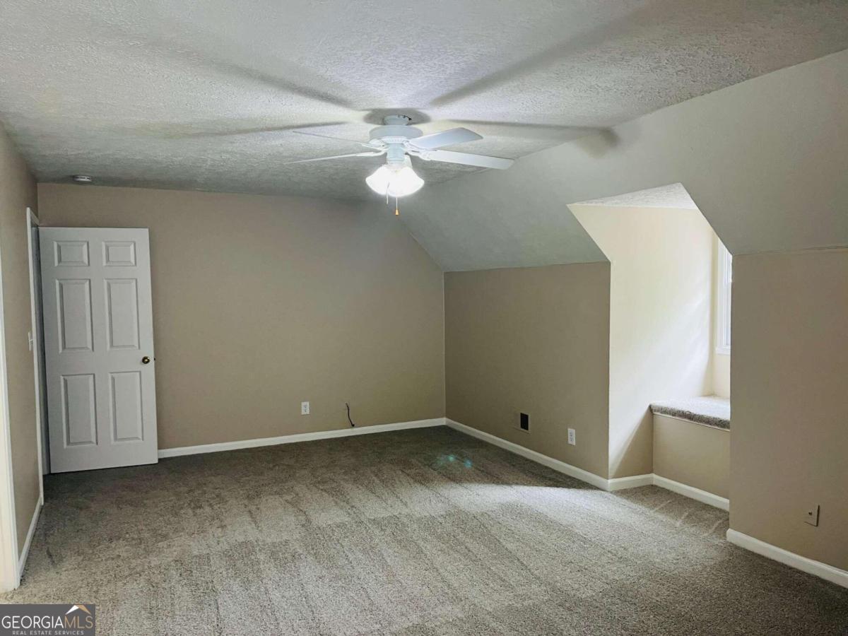 859 Park Place # B Property Photo 12