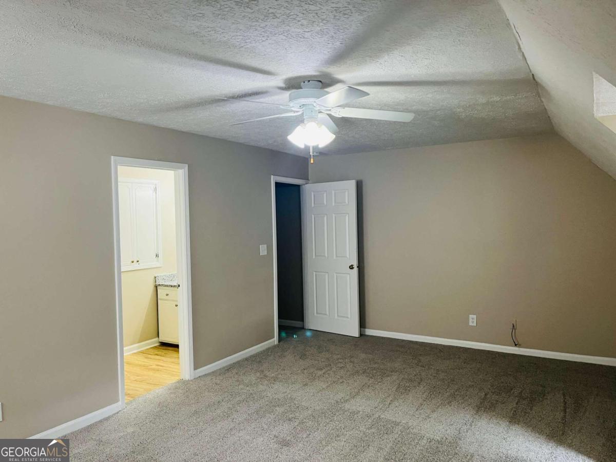 859 Park Place # B Property Photo 13
