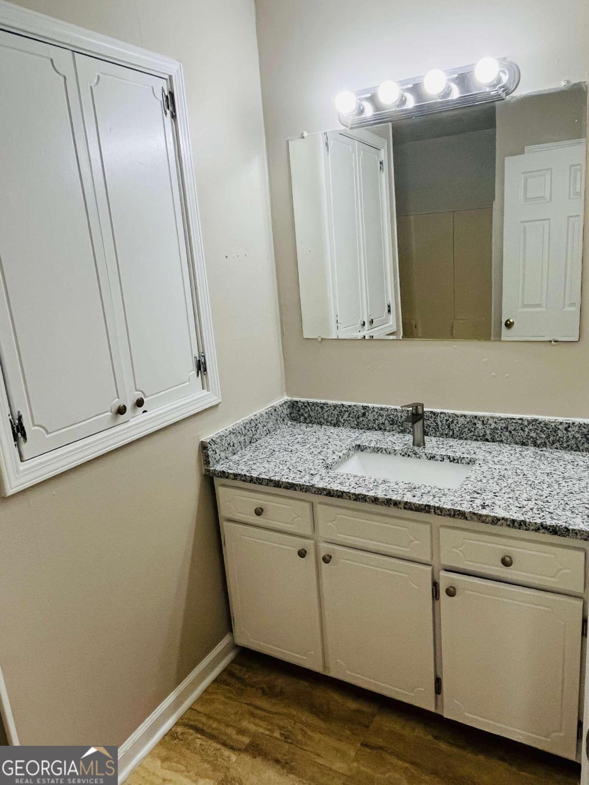 859 Park Place # B Property Photo 14