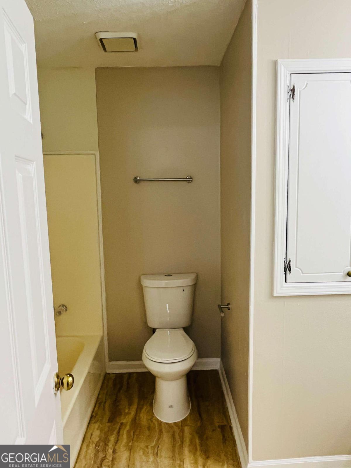 859 Park Place # B Property Photo 15