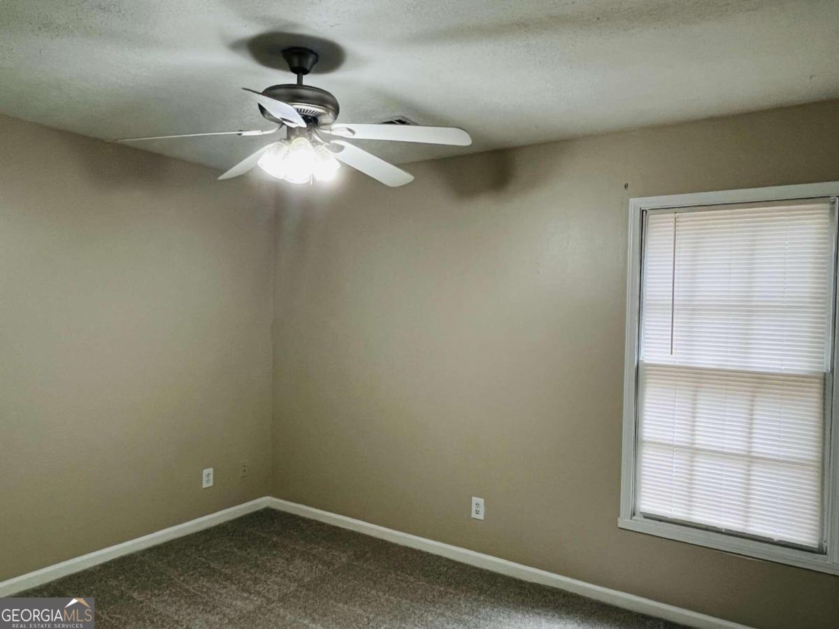 859 Park Place # B Property Photo 17