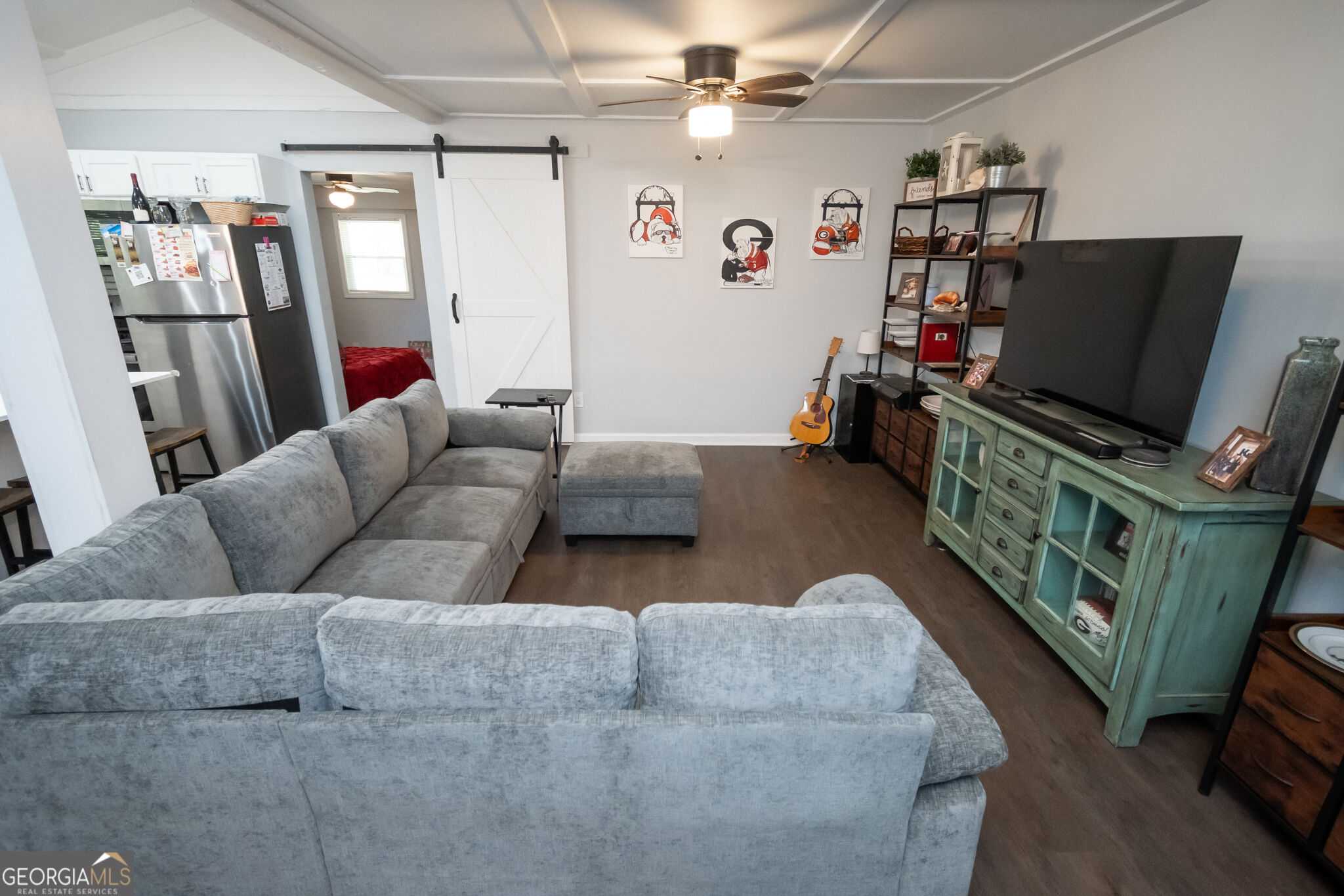 120 Hillside Street Property Photo 10