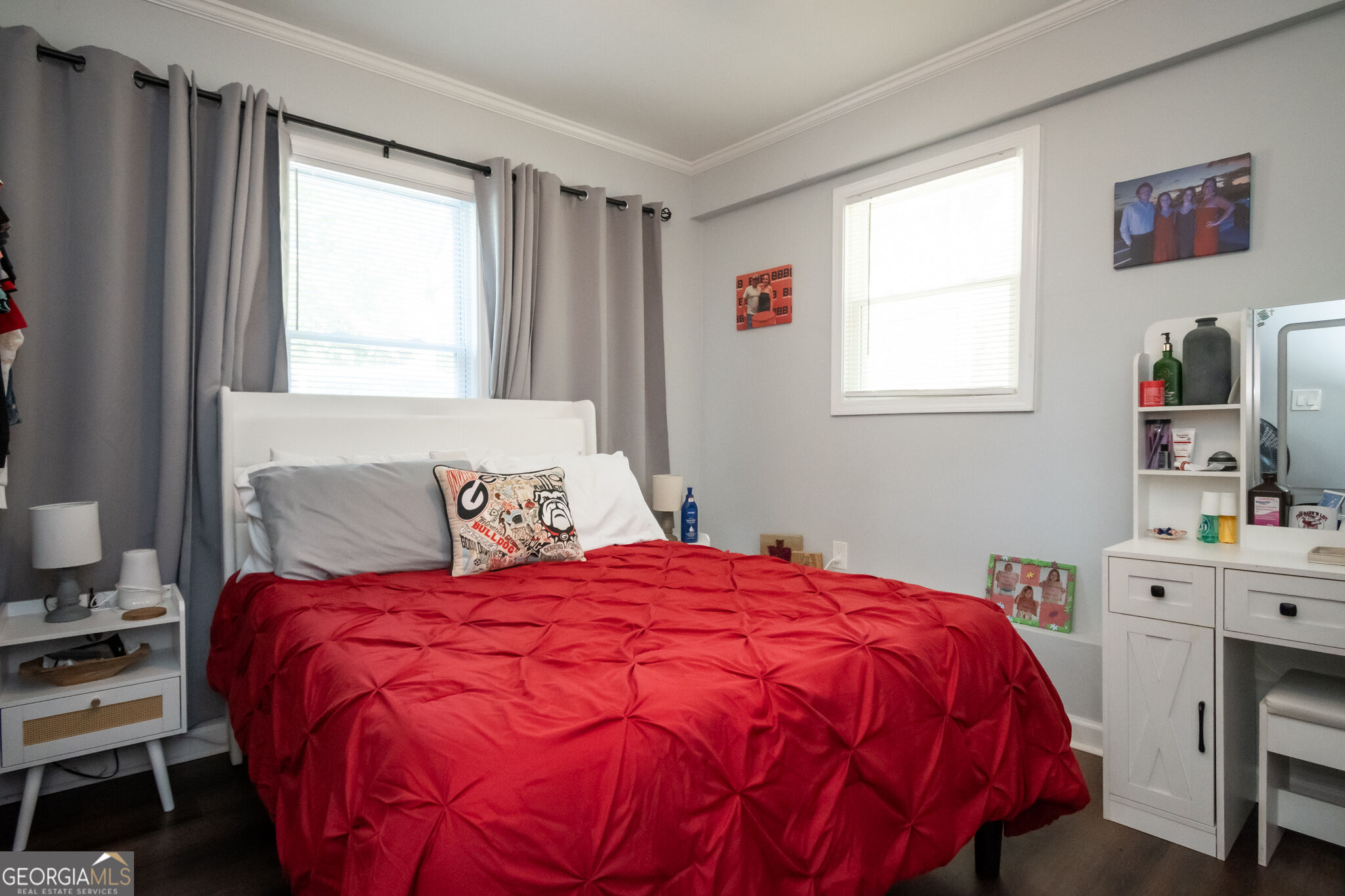 120 Hillside Street Property Photo 20