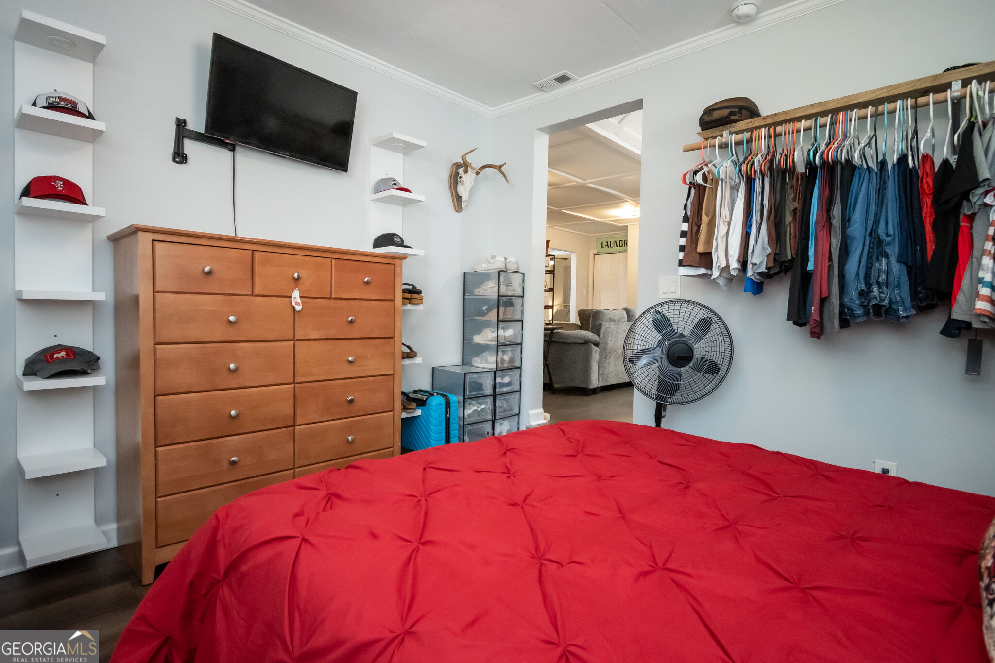 120 Hillside Street Property Photo 22