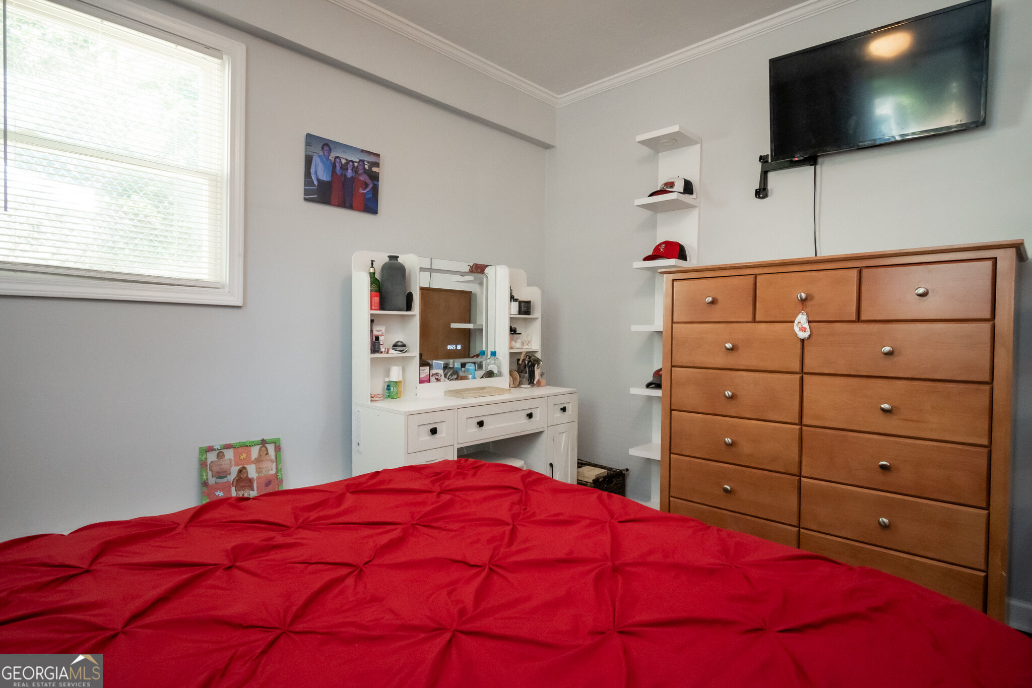 120 Hillside Street Property Photo 23