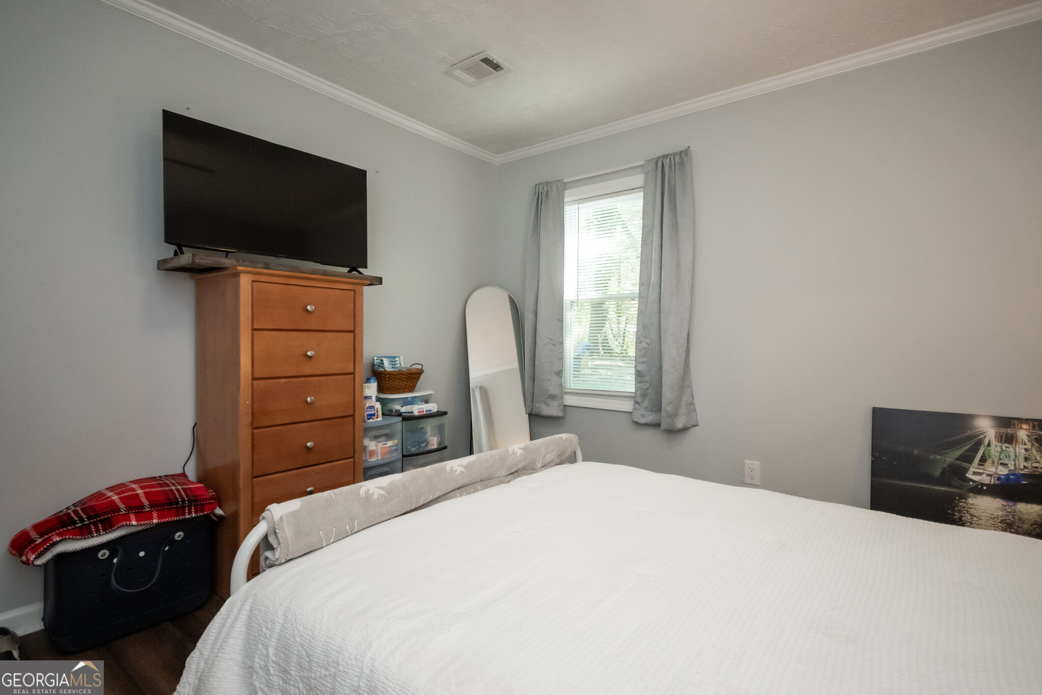 120 Hillside Street Property Photo 29