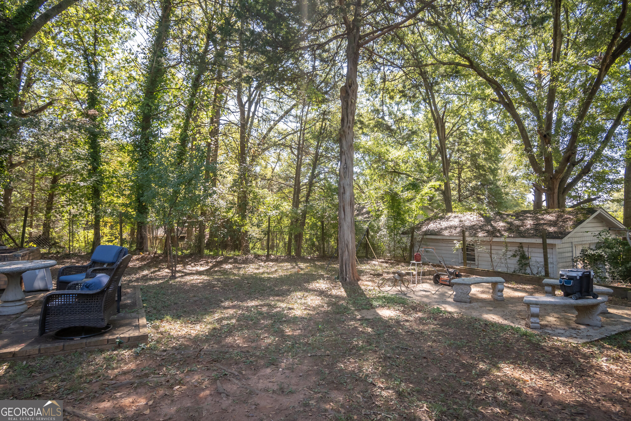 120 Hillside Street Property Photo 38