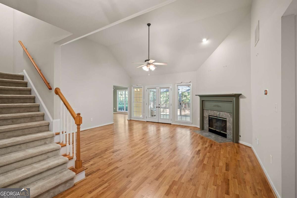 220 Meadow Creek Drive Property Photo 2