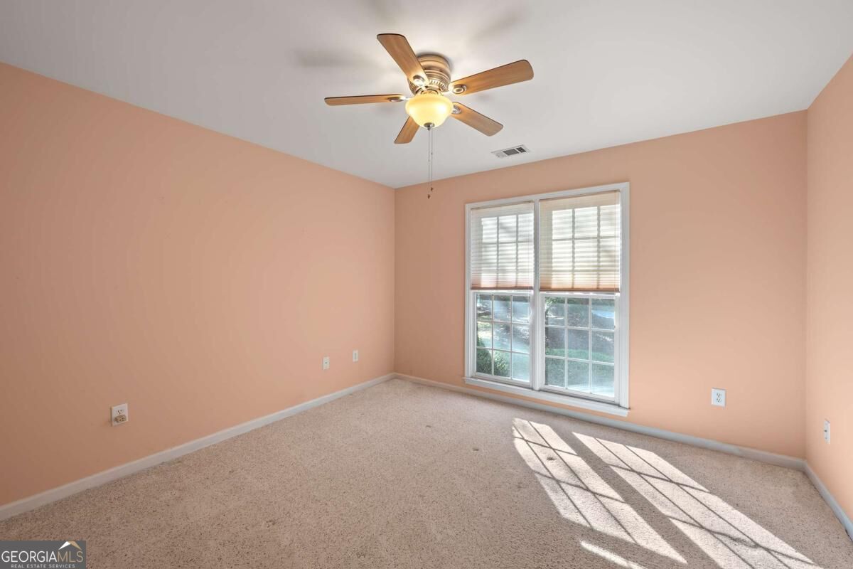220 Meadow Creek Drive Property Photo 17