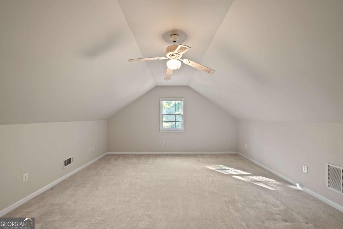 220 Meadow Creek Drive Property Photo 21