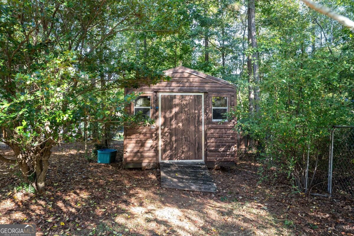 220 Meadow Creek Drive Property Photo 27
