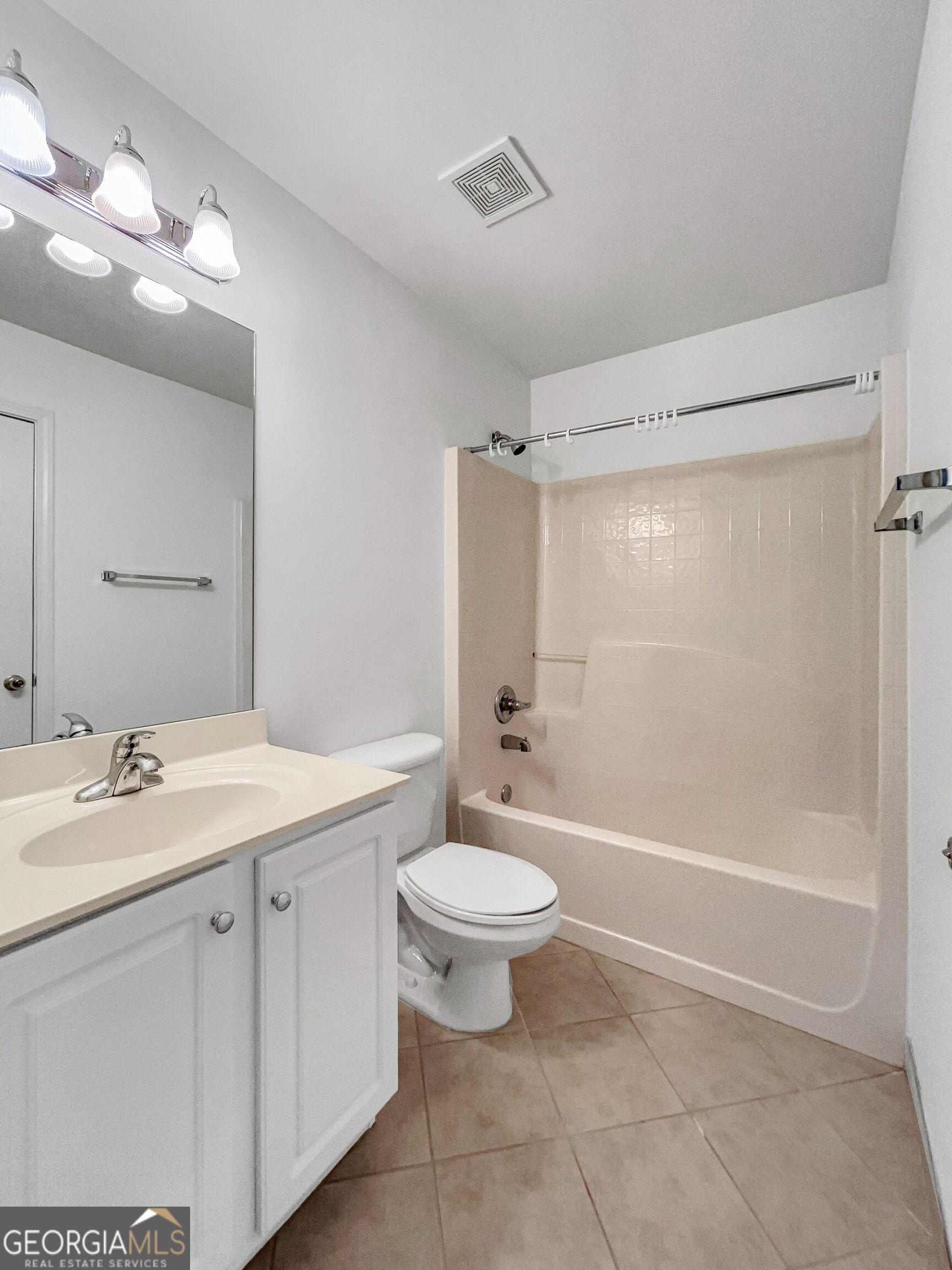 216 E Berkeshire Court Property Photo 33