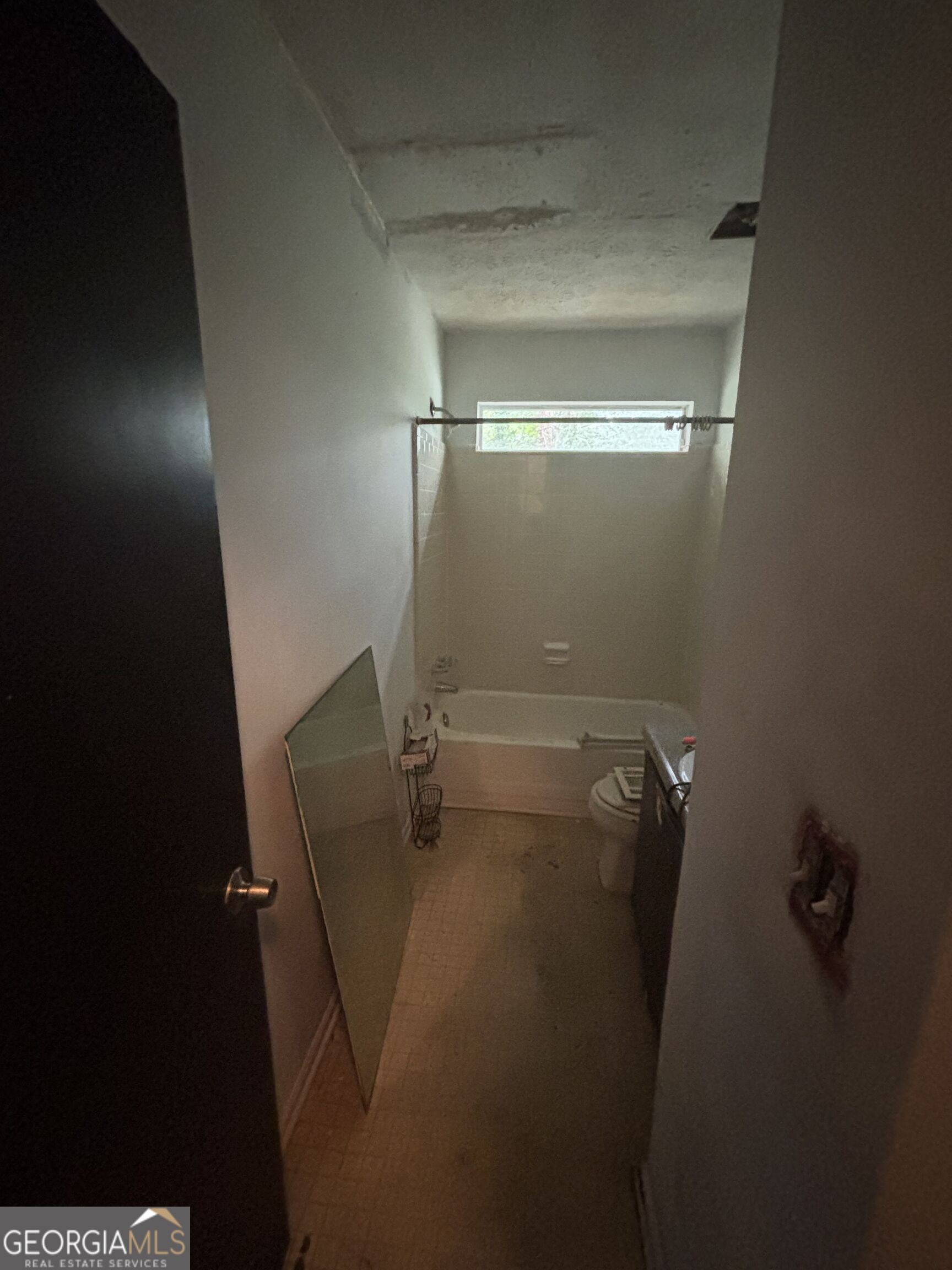 2473 Corner Shoals Drive Property Photo 8