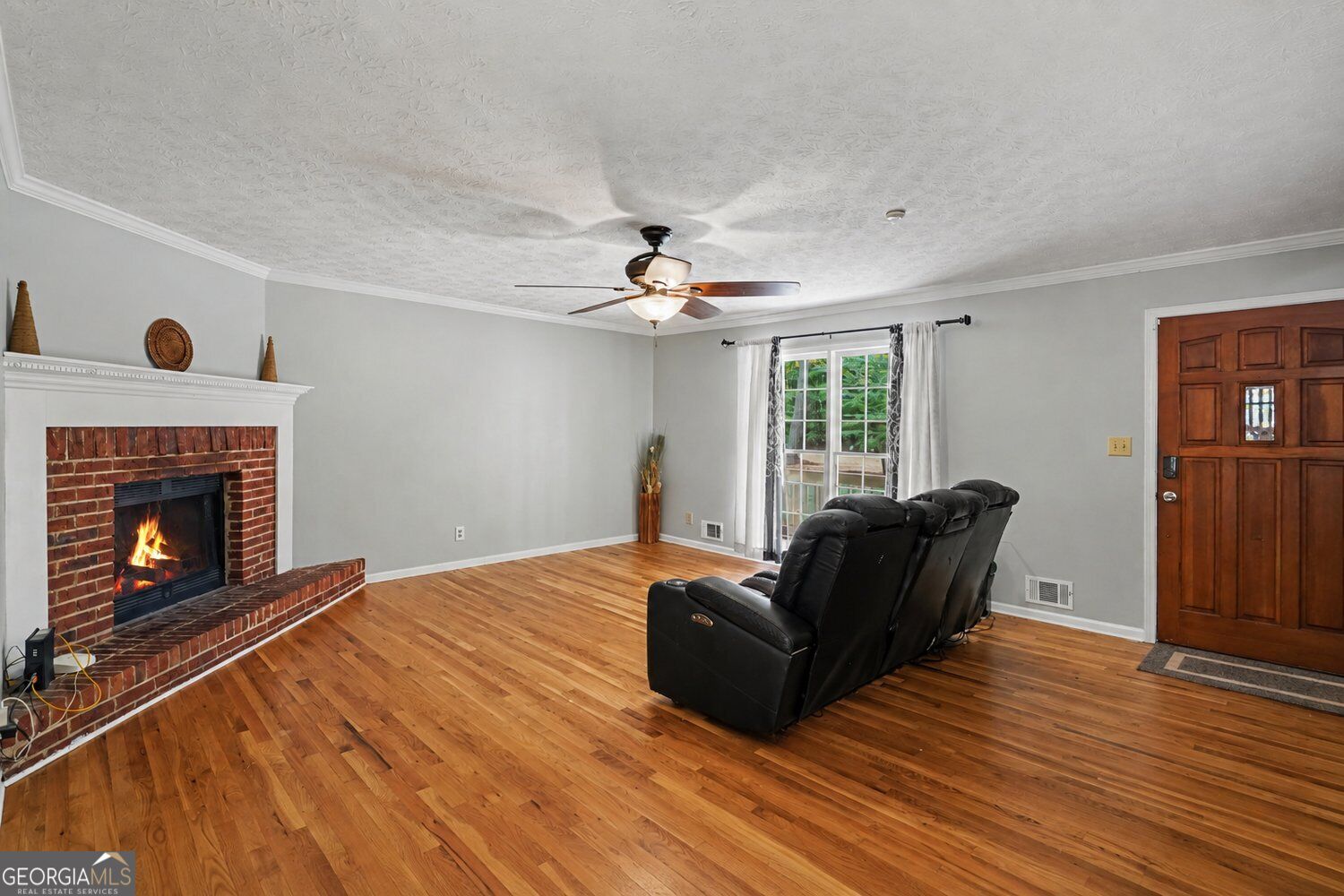 55 Southlake Lane Property Photo 2