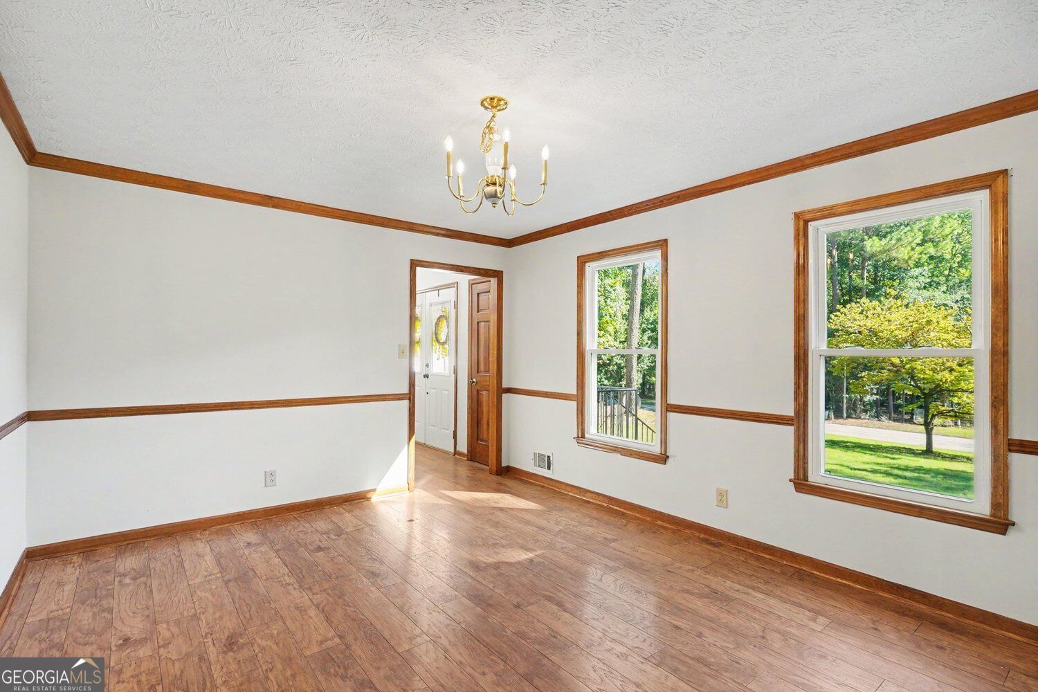 210 Royal Ridge Way Property Photo 8
