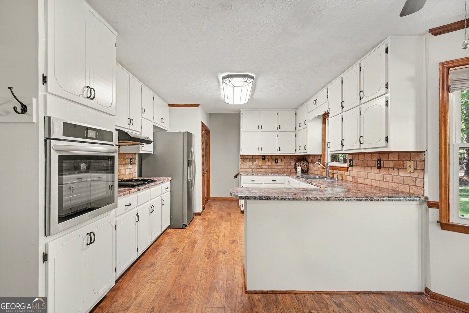 210 Royal Ridge Way Property Photo 16