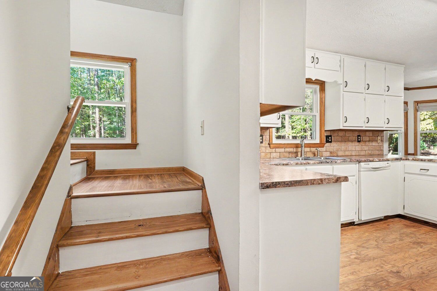 210 Royal Ridge Way Property Photo 18