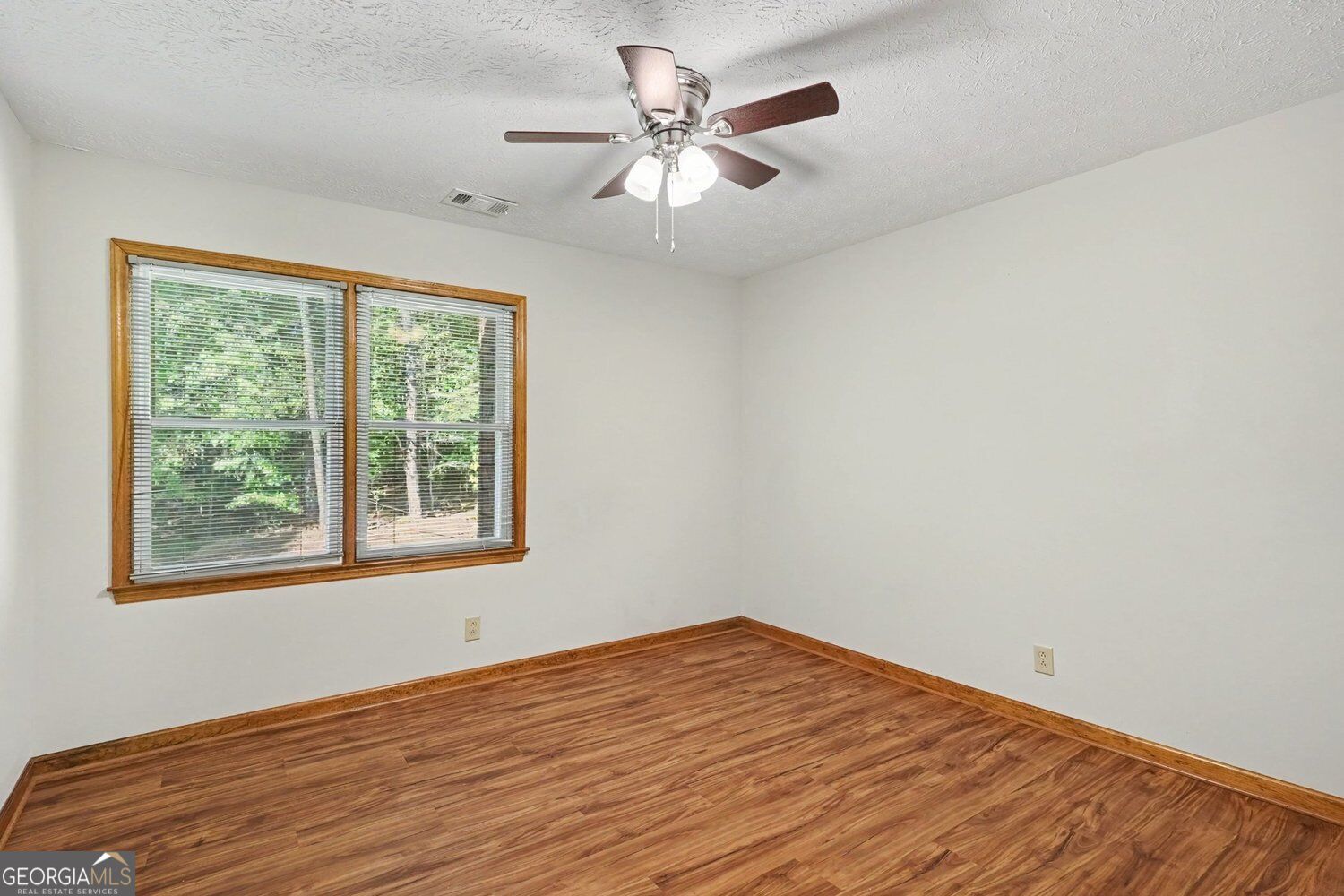 210 Royal Ridge Way Property Photo 32