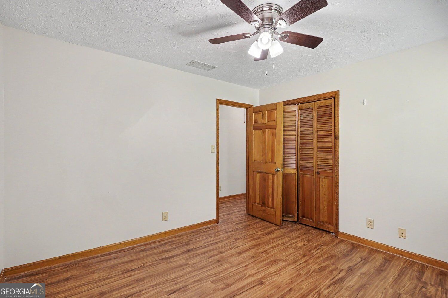 210 Royal Ridge Way Property Photo 33