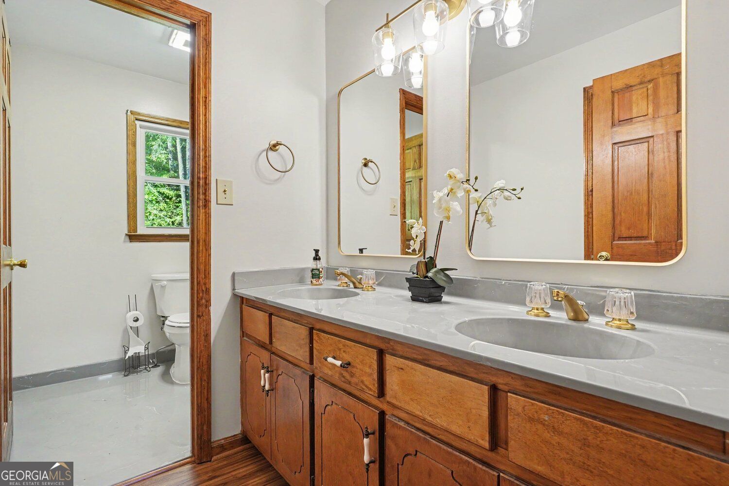 210 Royal Ridge Way Property Photo 34
