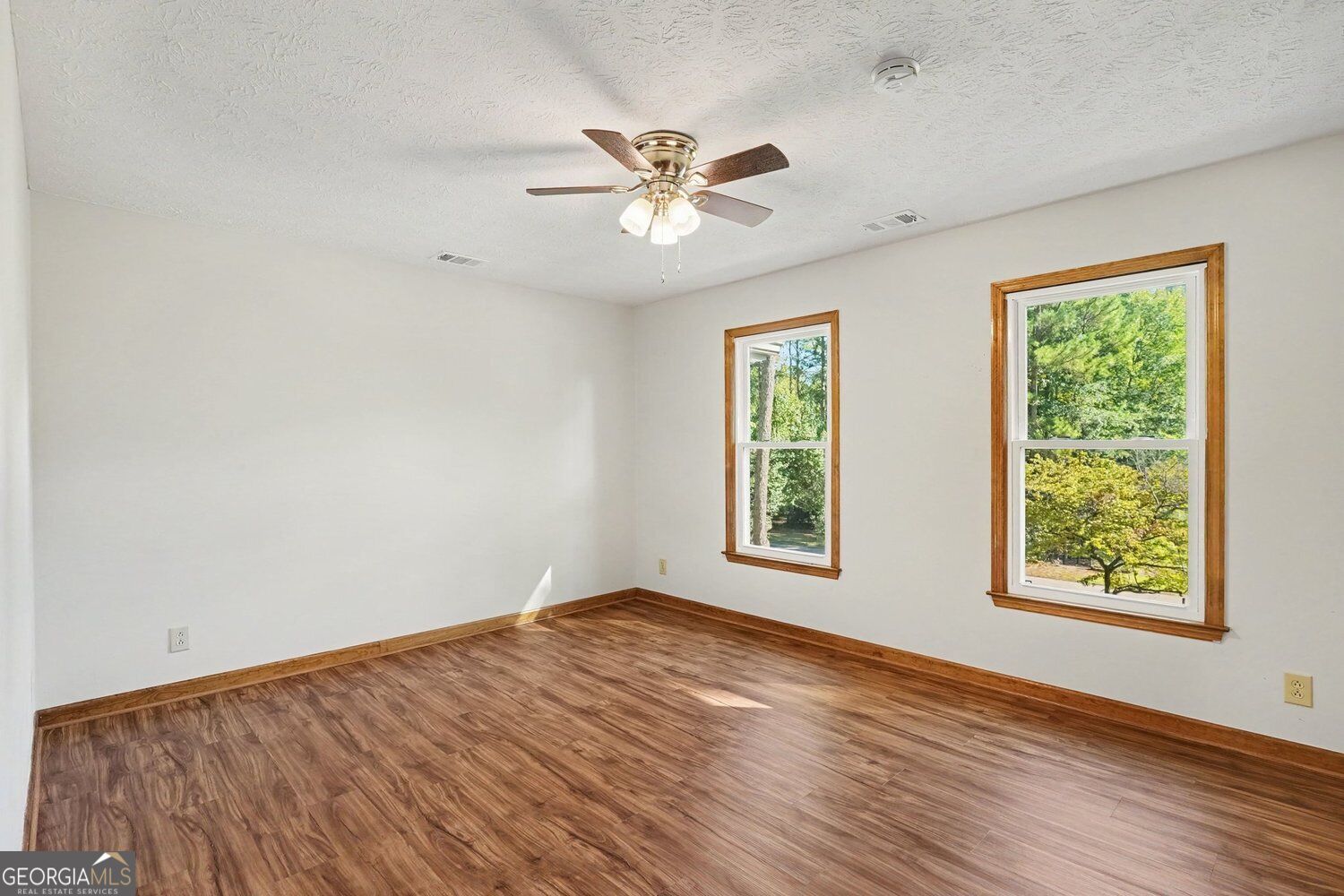 210 Royal Ridge Way Property Photo 35