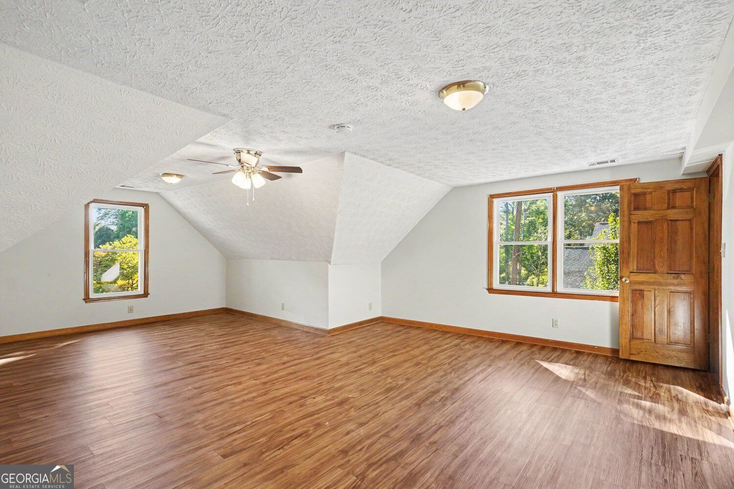 210 Royal Ridge Way Property Photo 40