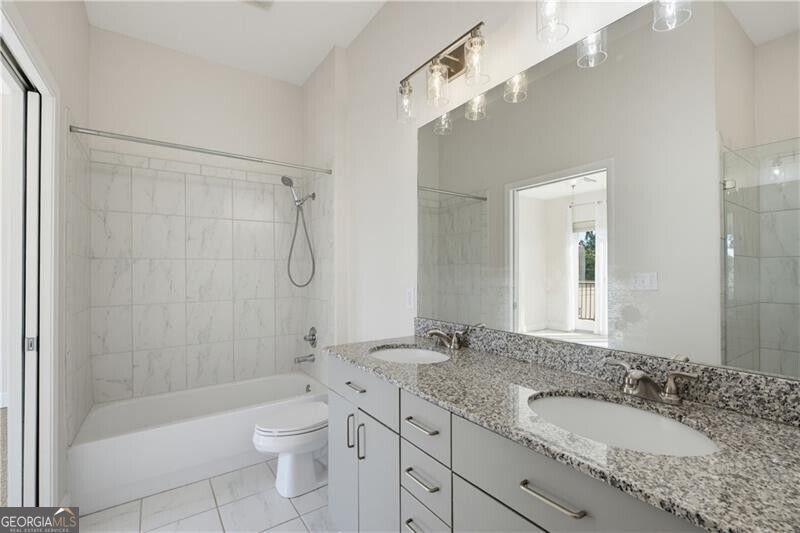 384 Ralph Mcgill Boulevard Ne # 407 Property Photo 14