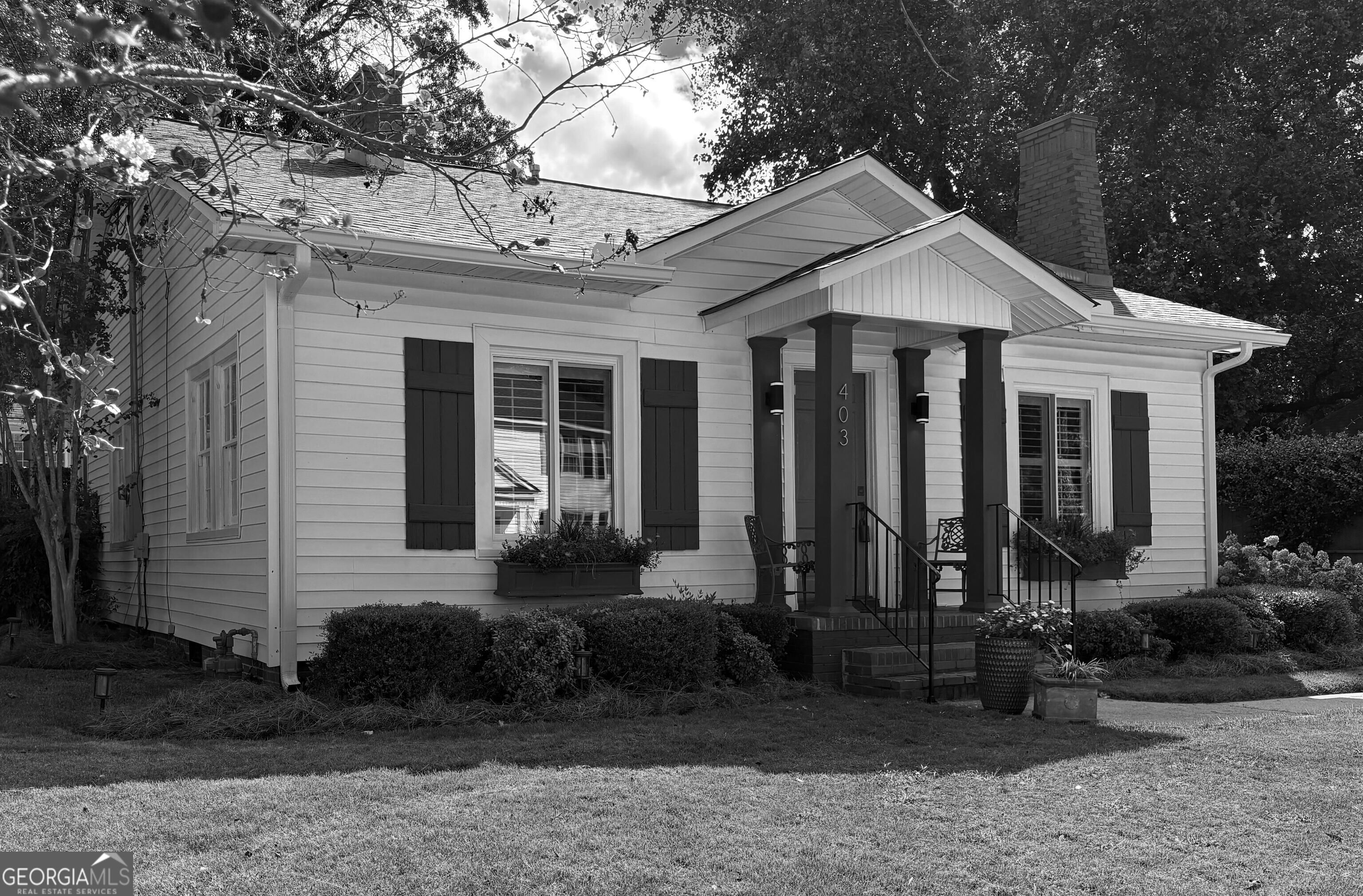 403 Howell Street Property Photo 1