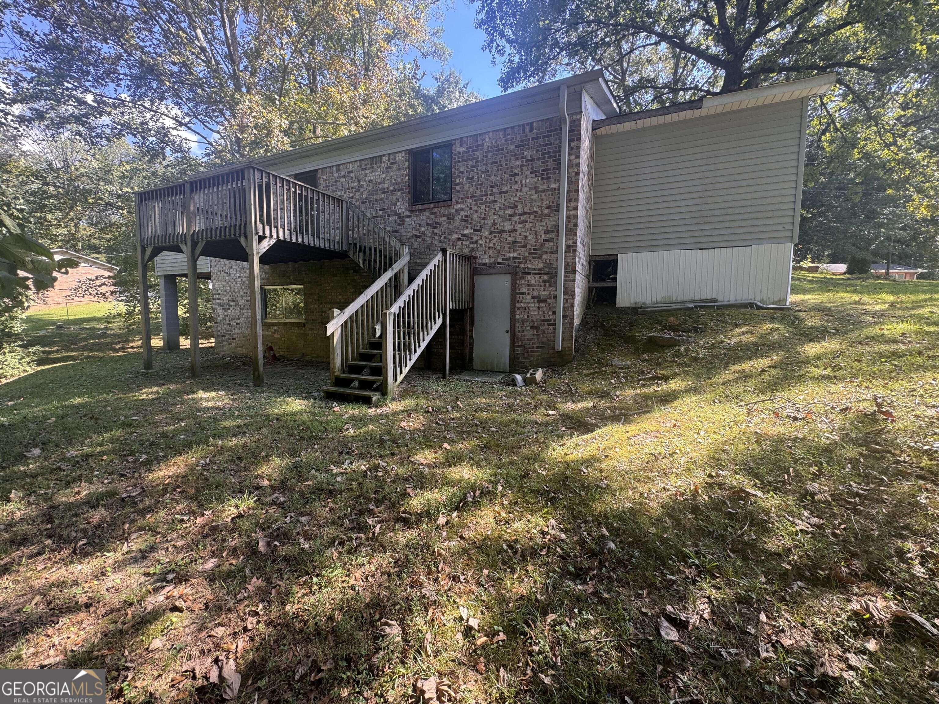 218 Alban Court Property Photo 5