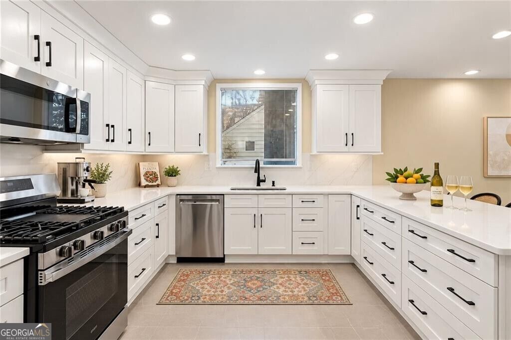 805 Holmes Street Nw Property Photo 3