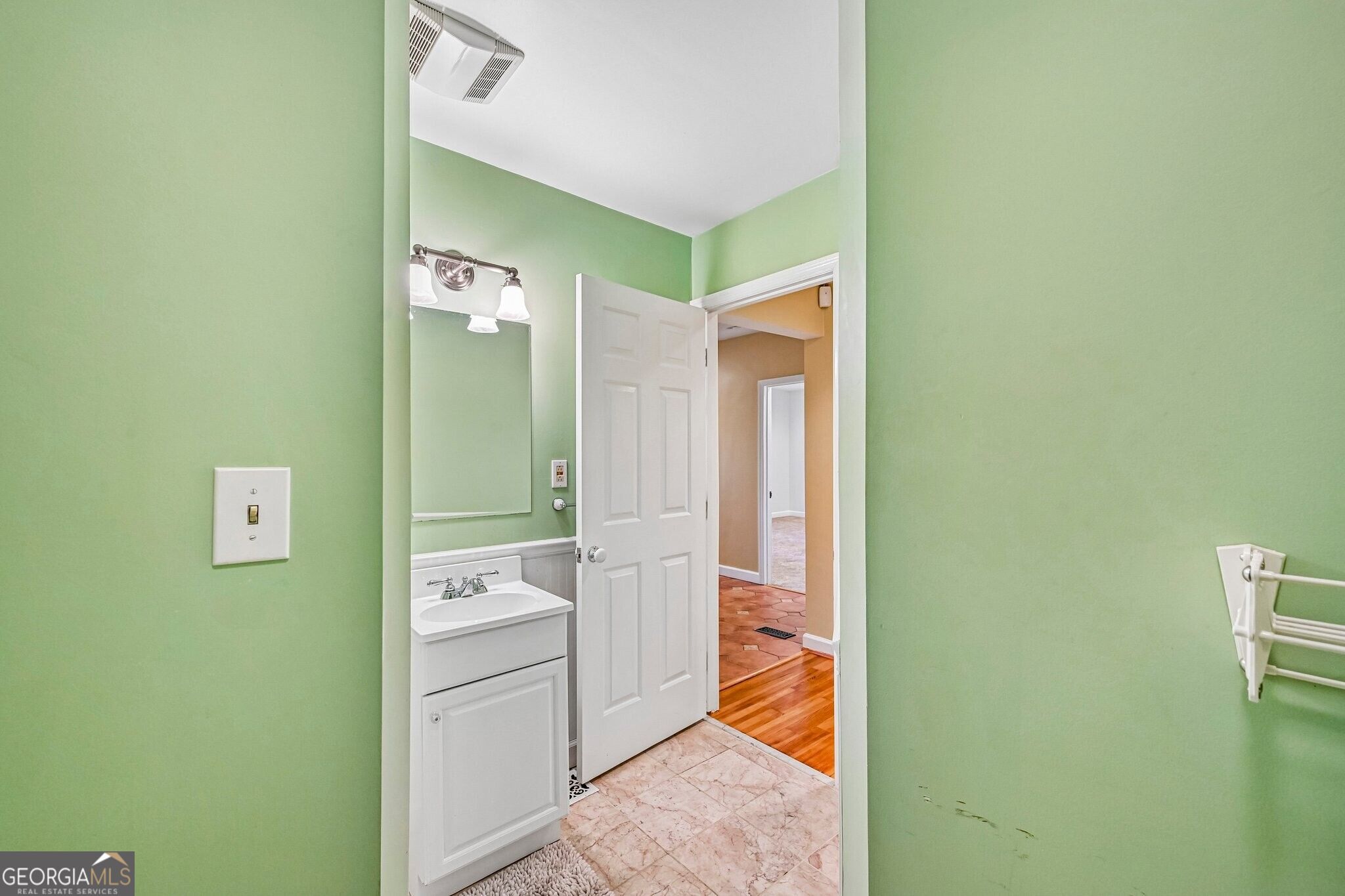 805 Holmes Street Nw Property Photo 37