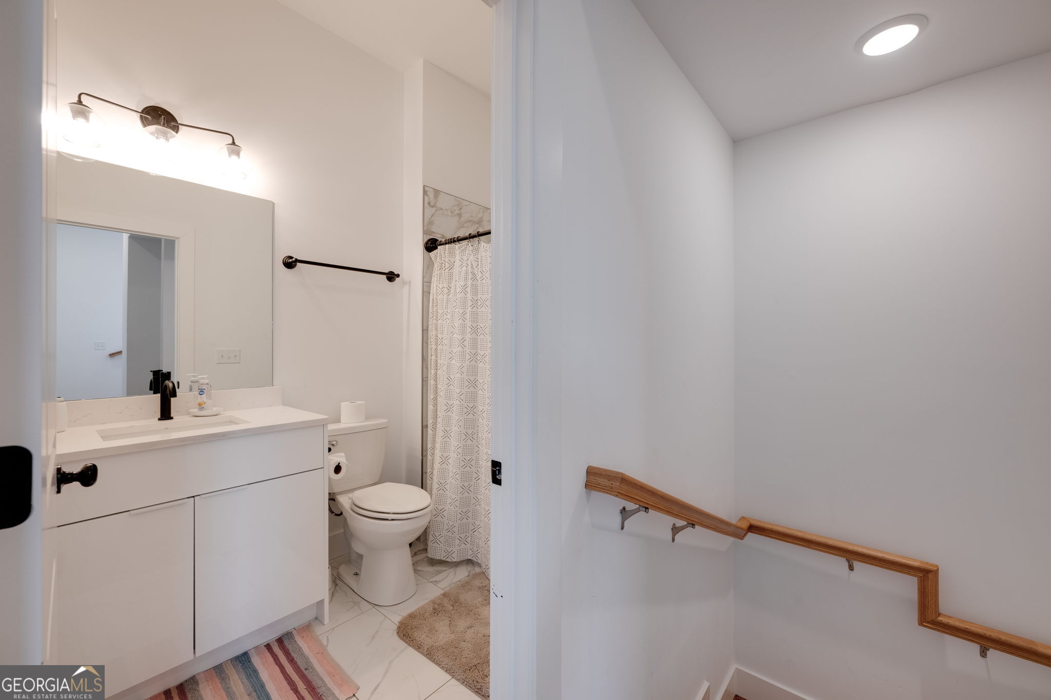 979 Montague Place Property Photo 18