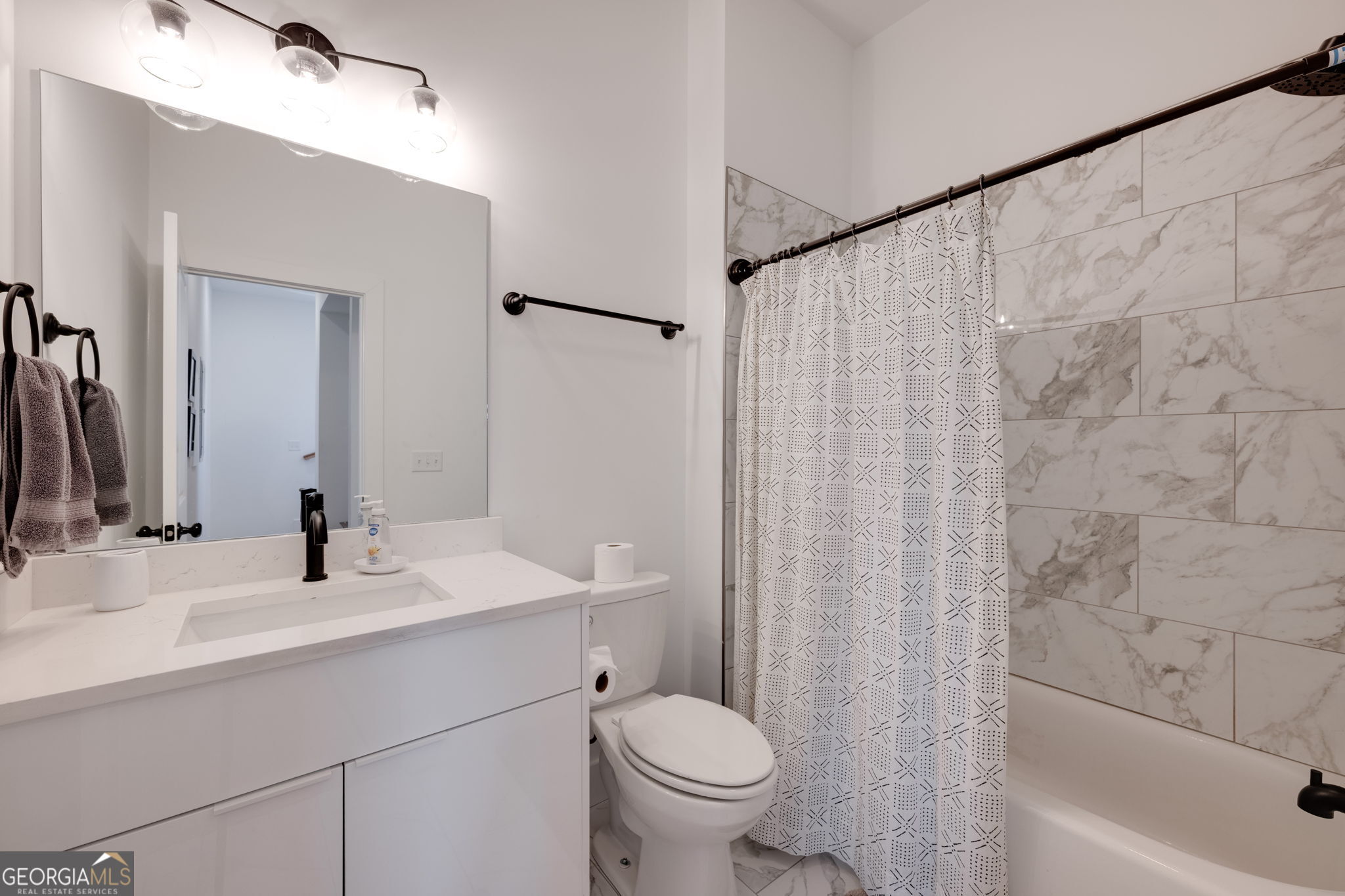 979 Montague Place Property Photo 19