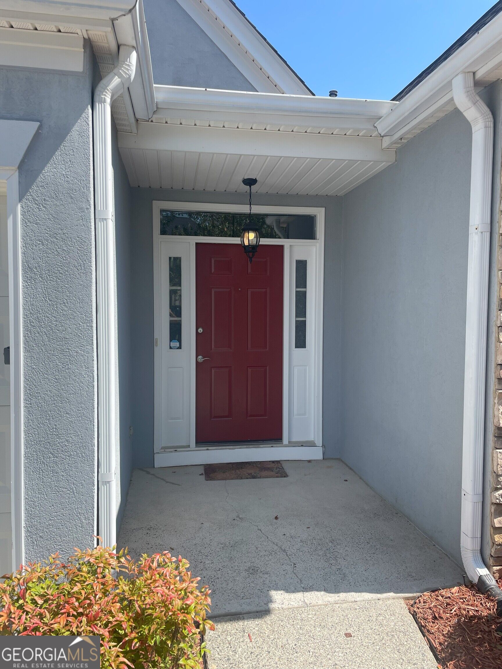 140 Aven Court Property Photo 2