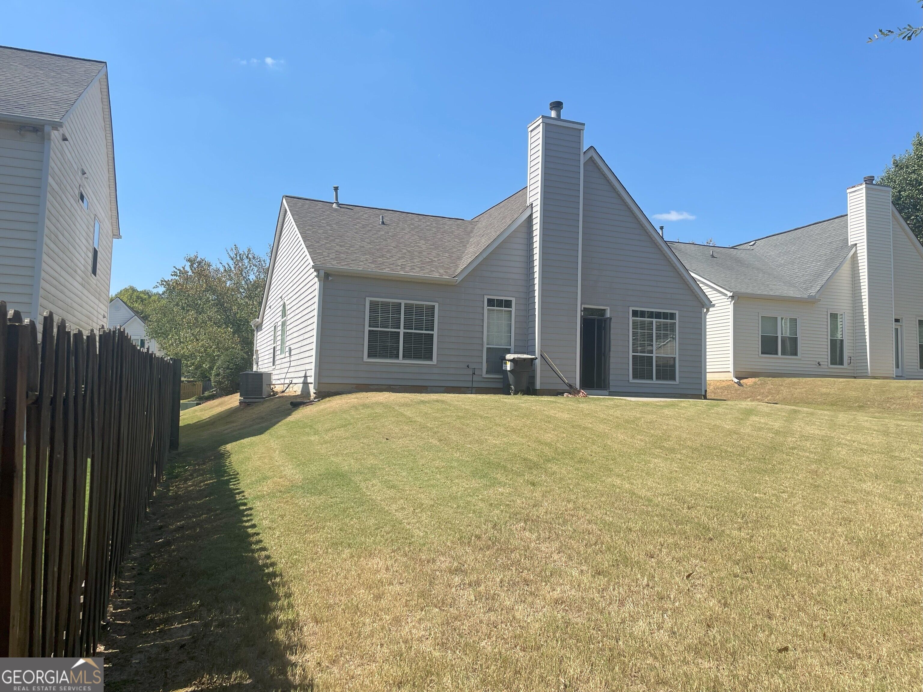 140 Aven Court Property Photo 16