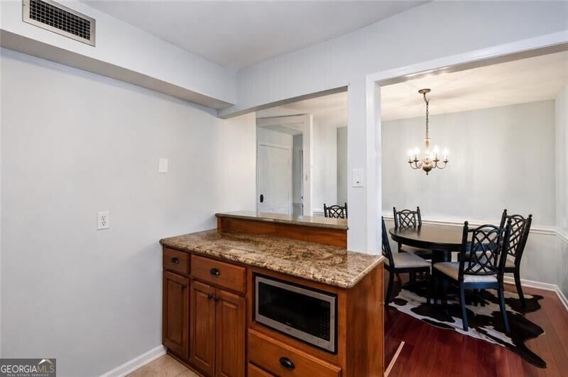 14 Cantey Place Nw Property Photo 4