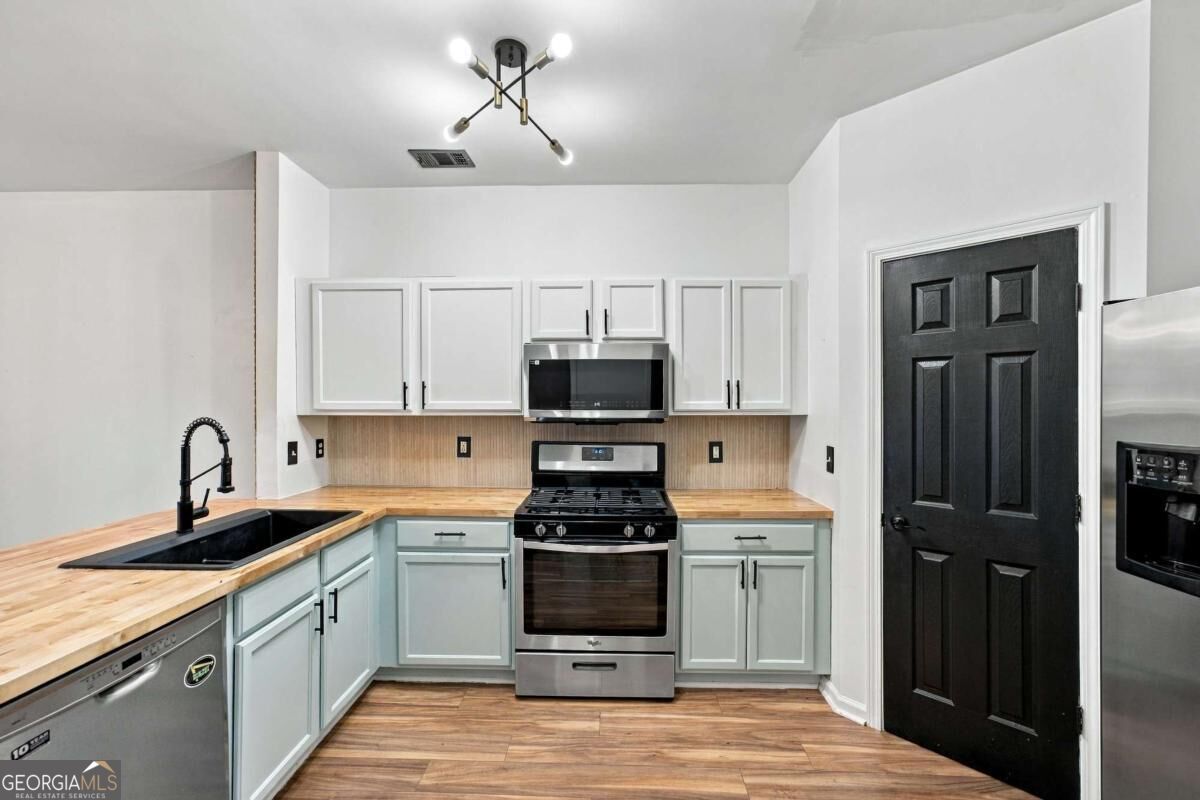 310 Paden Cove Trail Property Photo 2