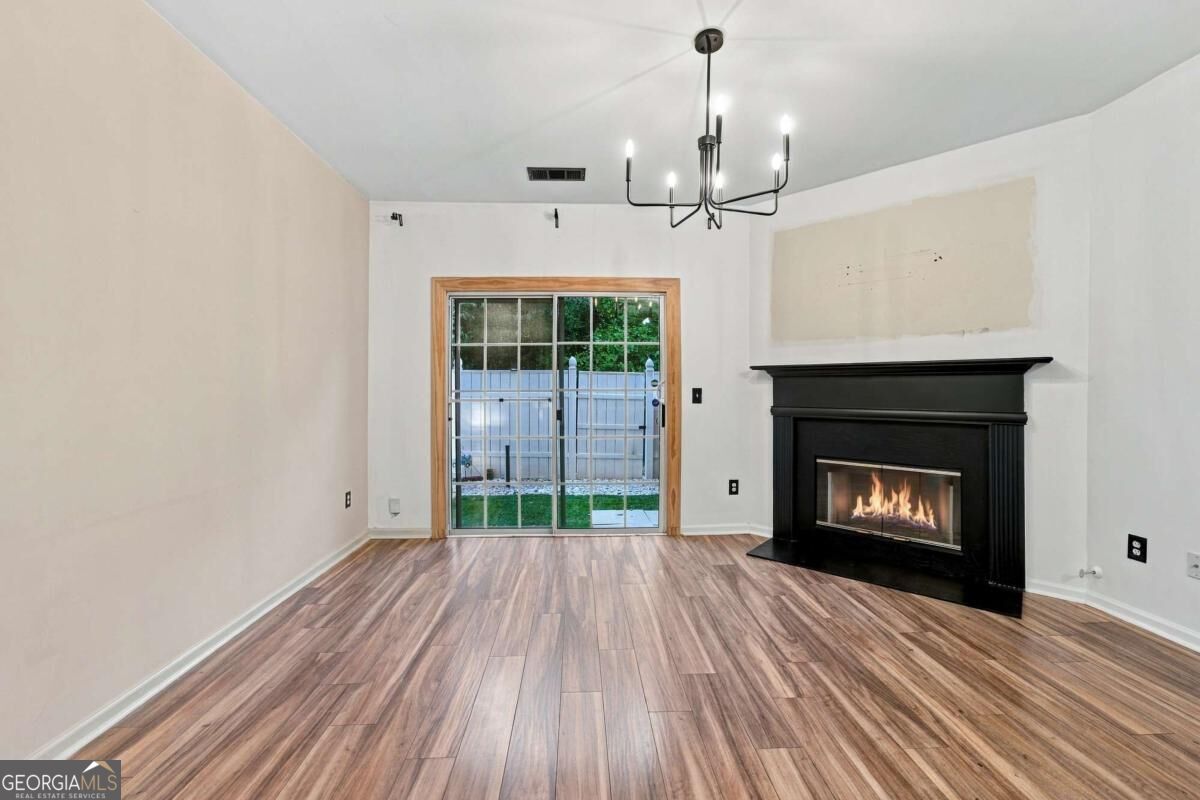 310 Paden Cove Trail Property Photo 4