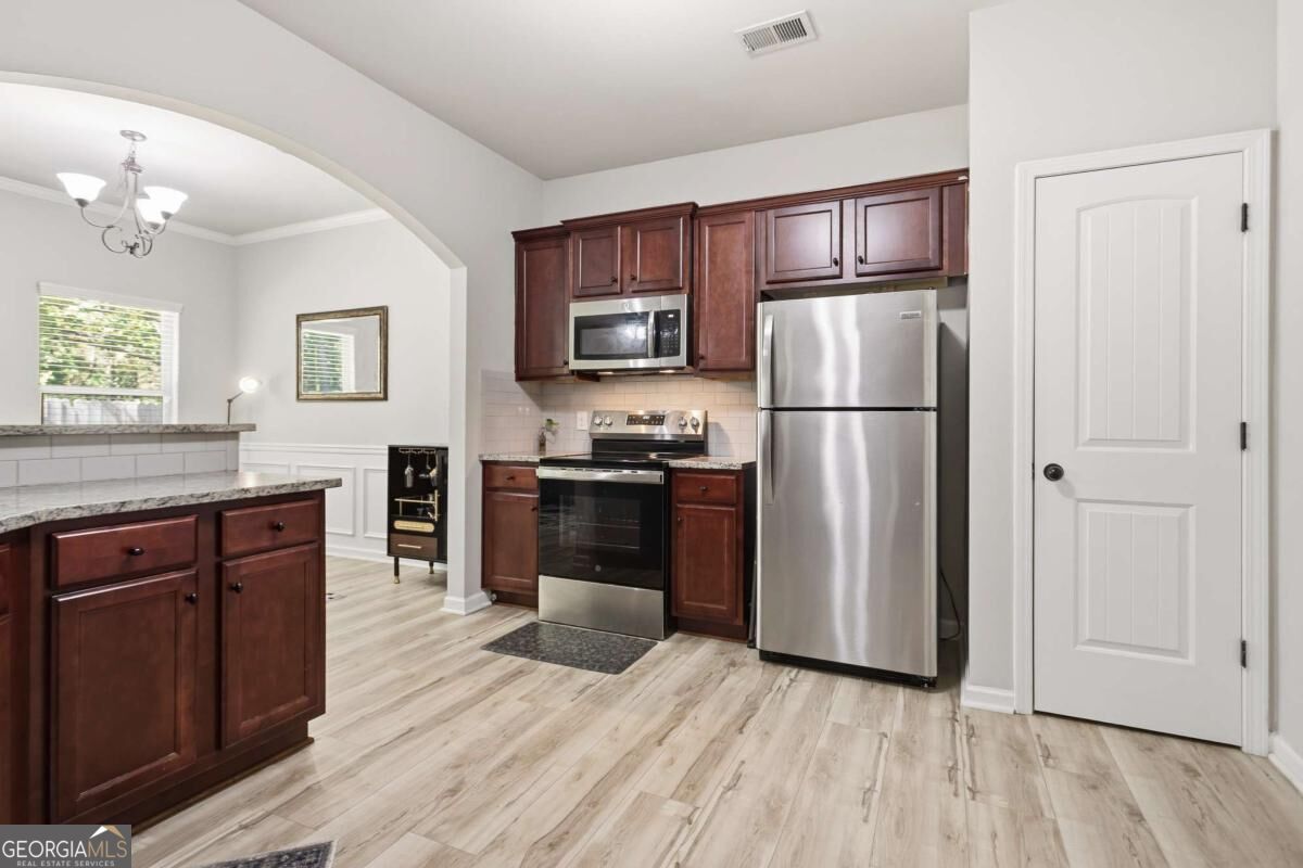 5497 Union Hill Court Property Photo 11