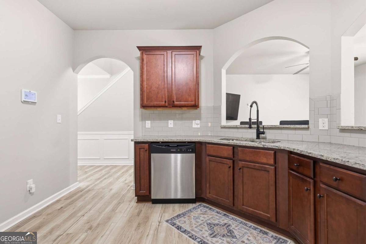 5497 Union Hill Court Property Photo 12