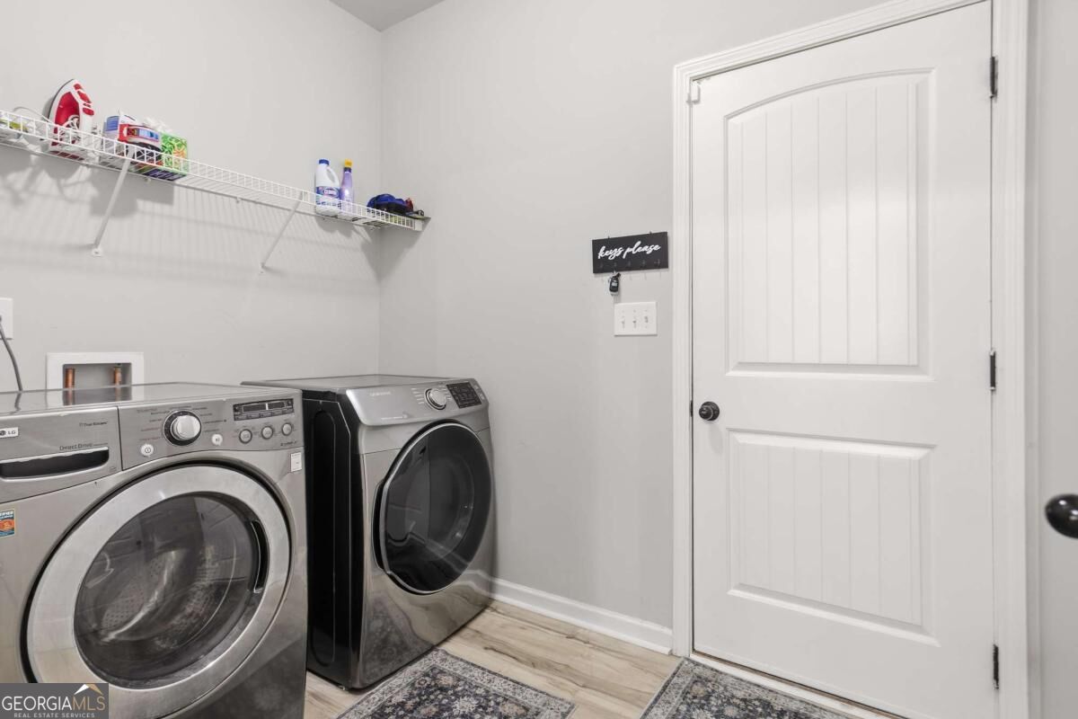 5497 Union Hill Court Property Photo 13