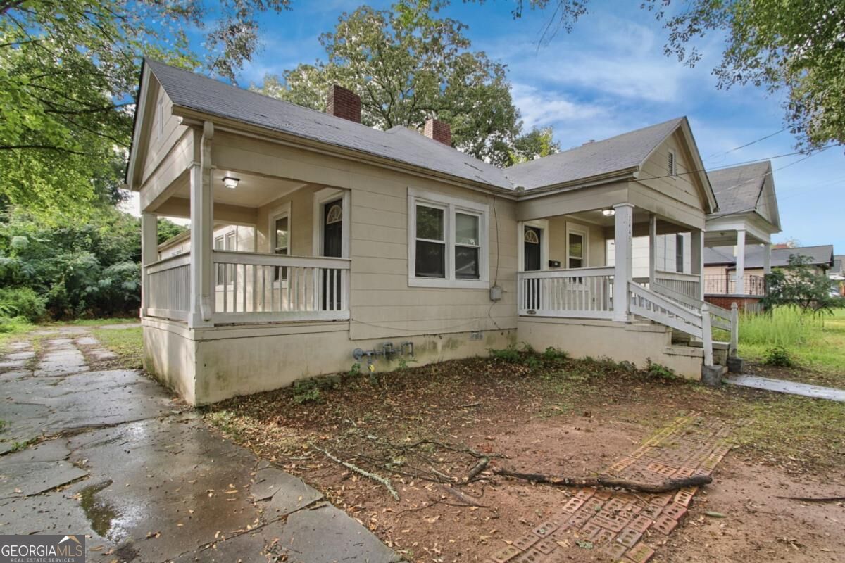 1445 Athens Avenue Sw Property Photo 2